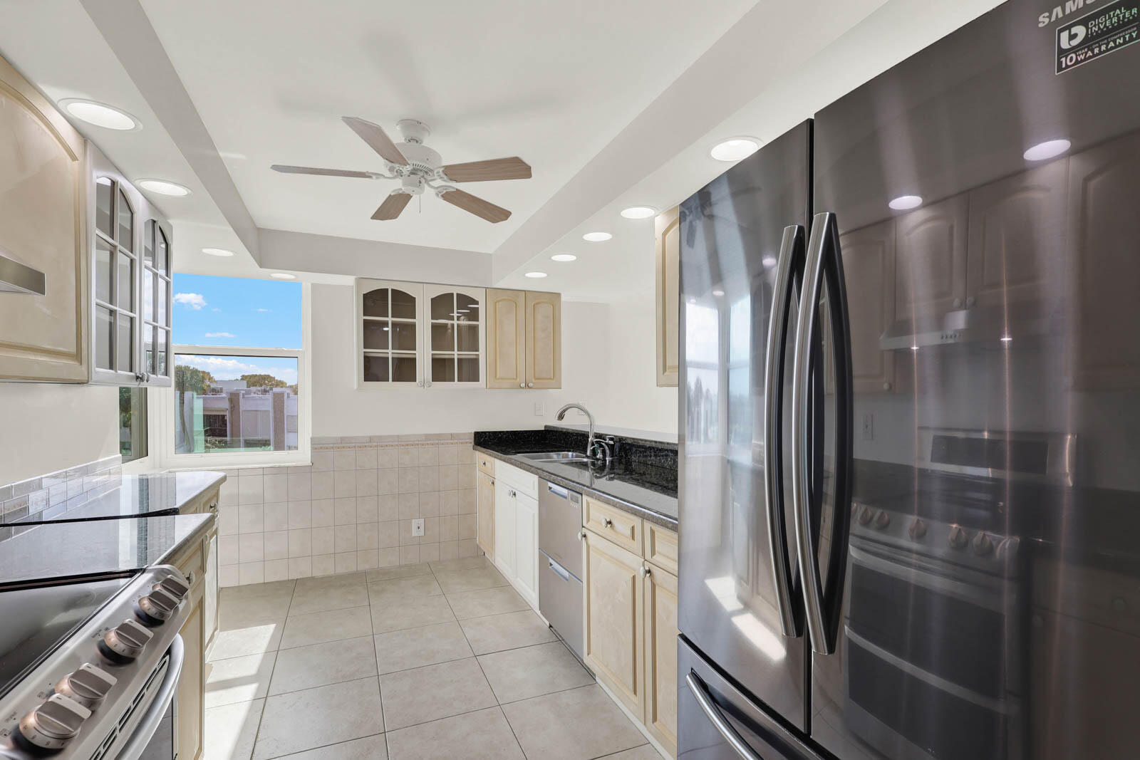 1950 Southwest Palm City Road, Unit 13301 Stuart, FL 34994 - Photo 15 of 51 13-301_Circle_Bay-14