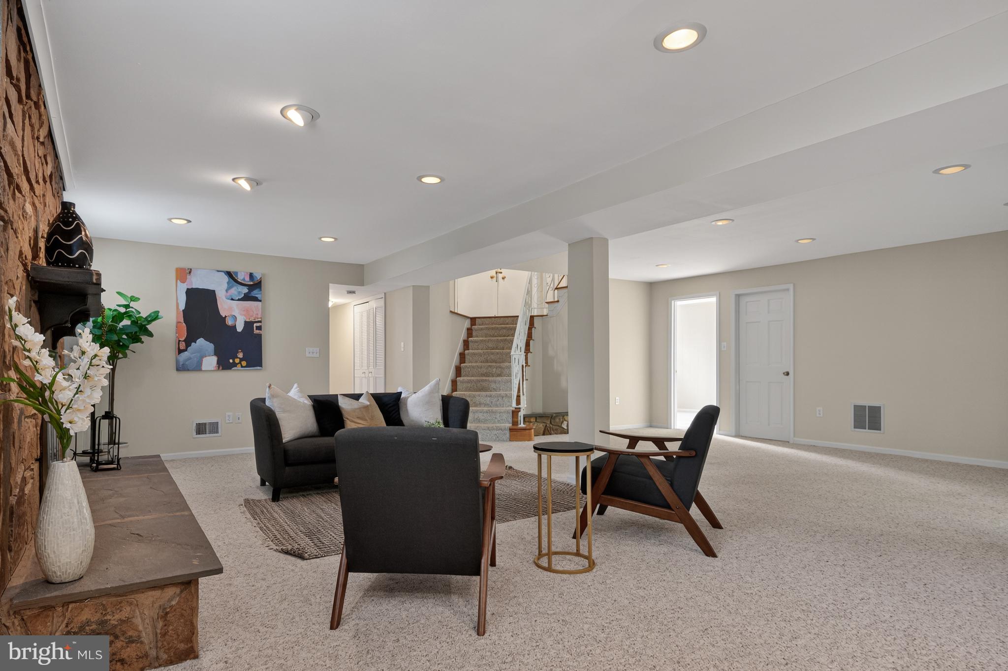 6013 Lamont Court Springfield, VA 22152 - Photo 17 of 39 Gallery Image 17