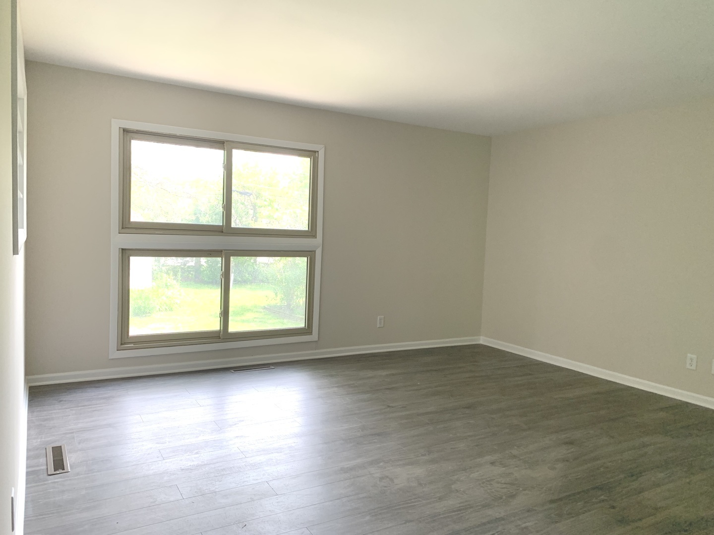119 Ridge Lane Geneva, IL 60134 - Photo 4 of 27