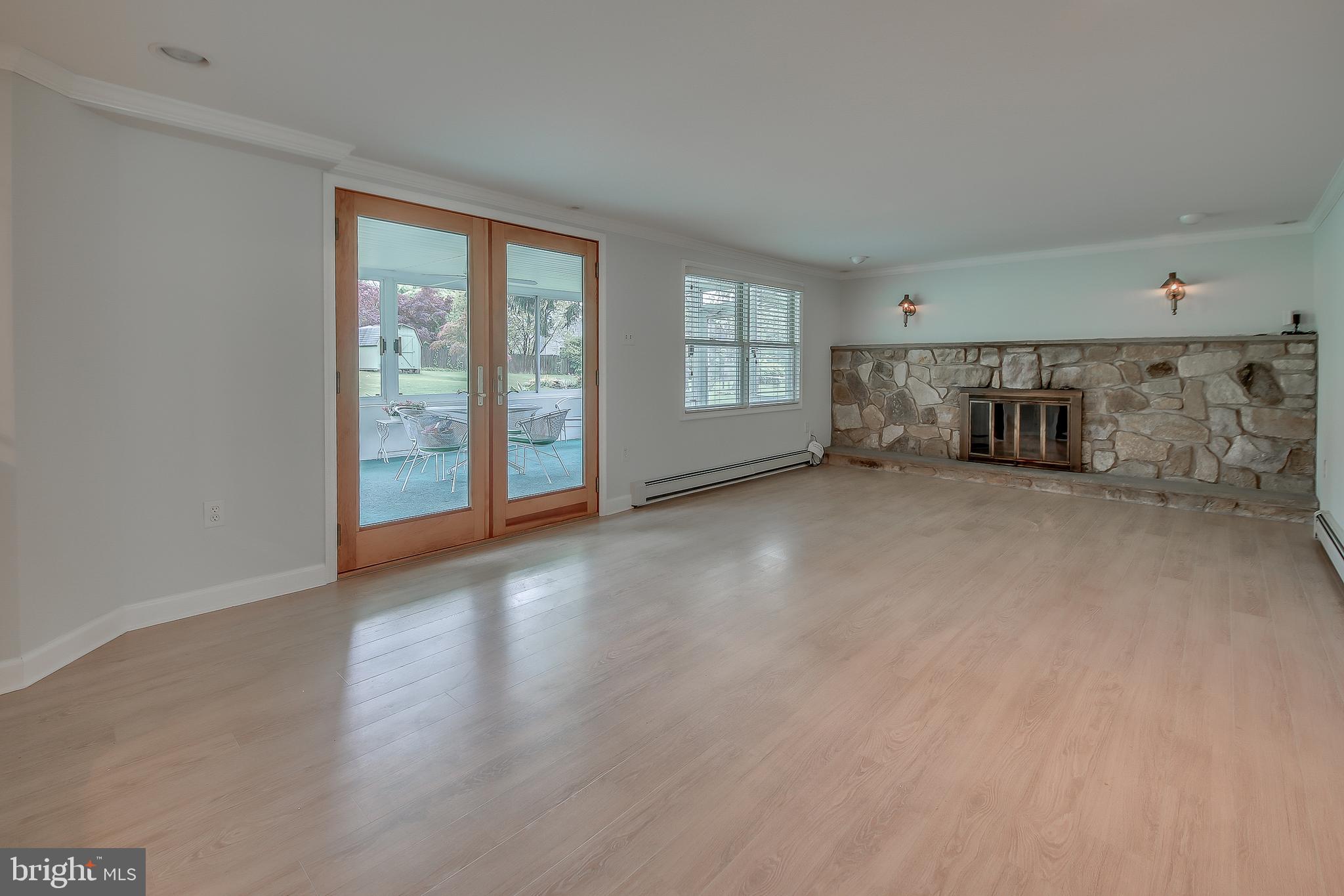 16 Highspire Road Richboro, PA 18954 - Photo 6 of 32 Family Room