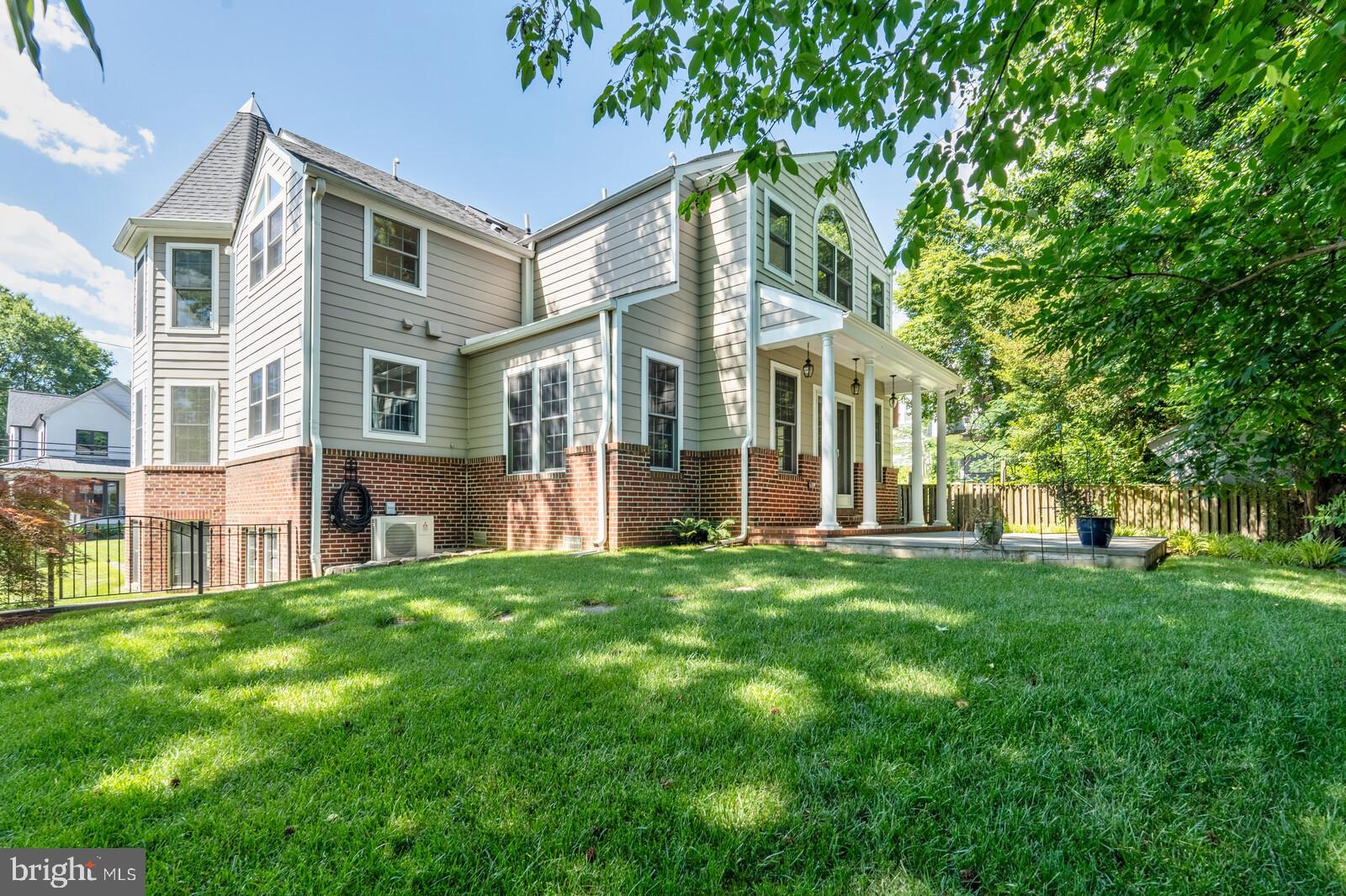 4601 Sleaford Road Bethesda, MD 20814 - Photo 37 of 46 Rear View