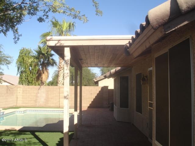 920 East Harwell Road Phoenix, AZ 85042 - Photo 28 of 33 Backyd5