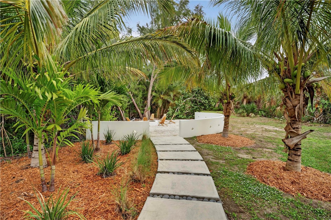 901 Jack Island Access Road Hutchinson Island, FL 34949 - Photo 32 of 35