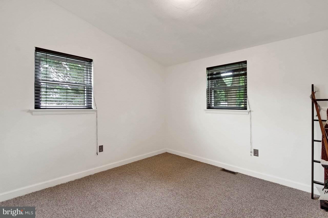 1240 Homewood Road York, PA 17402 - Photo 7 of 14 Gallery Image 7