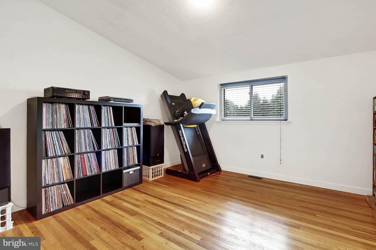1240 Homewood Road York, PA 17402 - Photo 8 of 14 Gallery Image 8