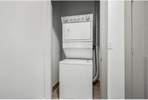 $2,200 | 2407 8th Avenue South, Unit 208, Nashville, TN 37204