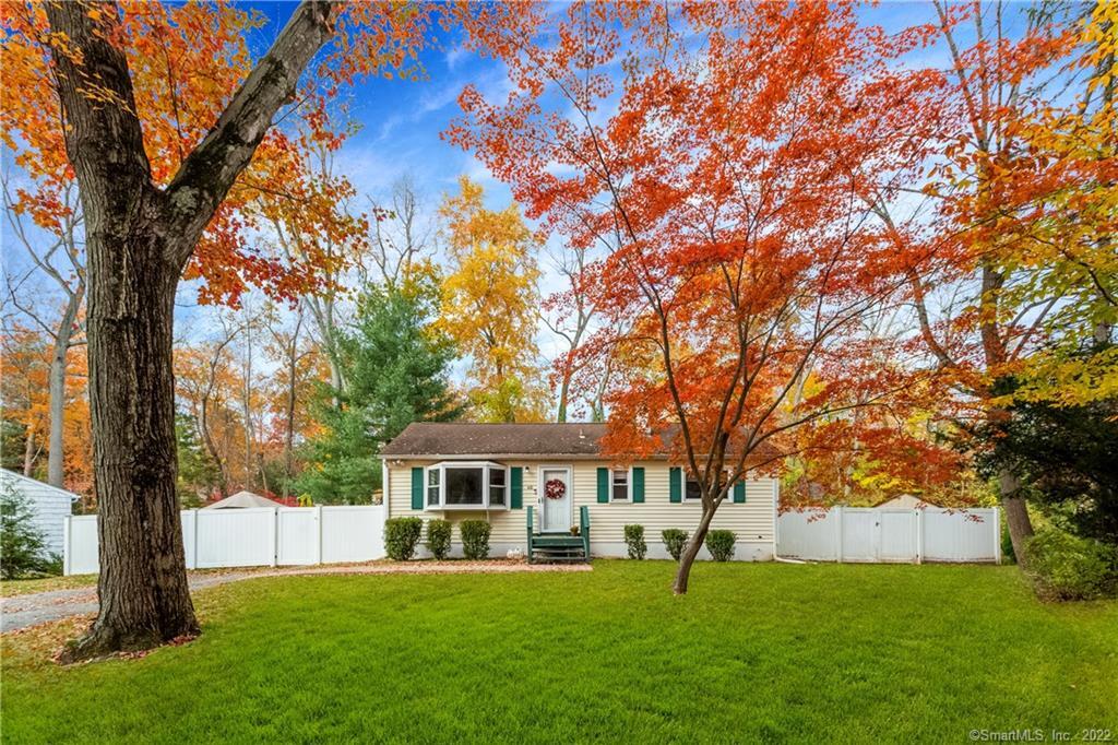 40 Swampscott Road Stamford, CT 06905 - Photo 1 of 1 Welcome Home