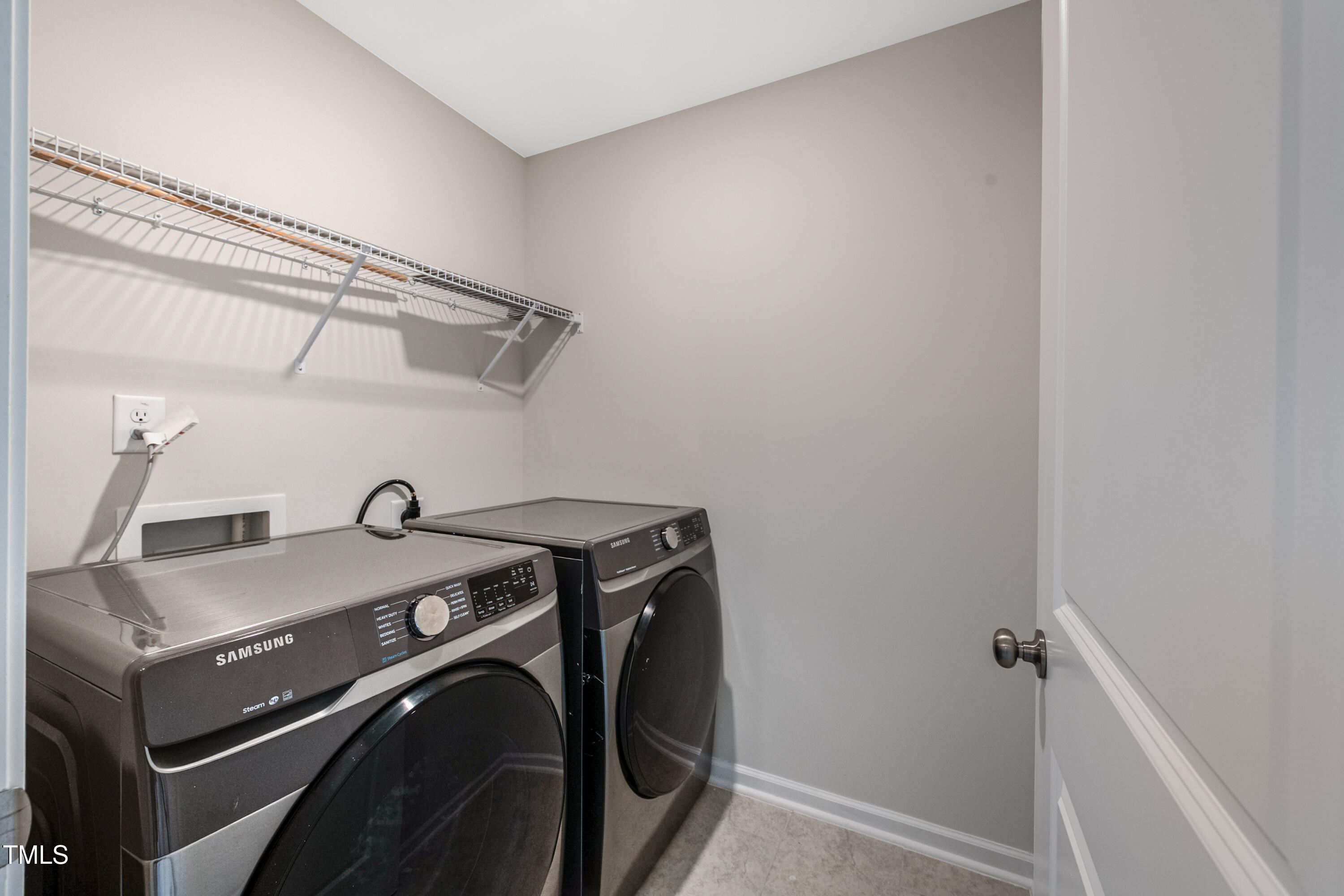 1032 Shoreside Drive Durham, NC 27713 - Photo 15 of 31 a utility room with dryer and washer