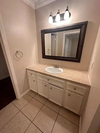$2,600 | 4422 Nenana Drive, Houston, TX 77035