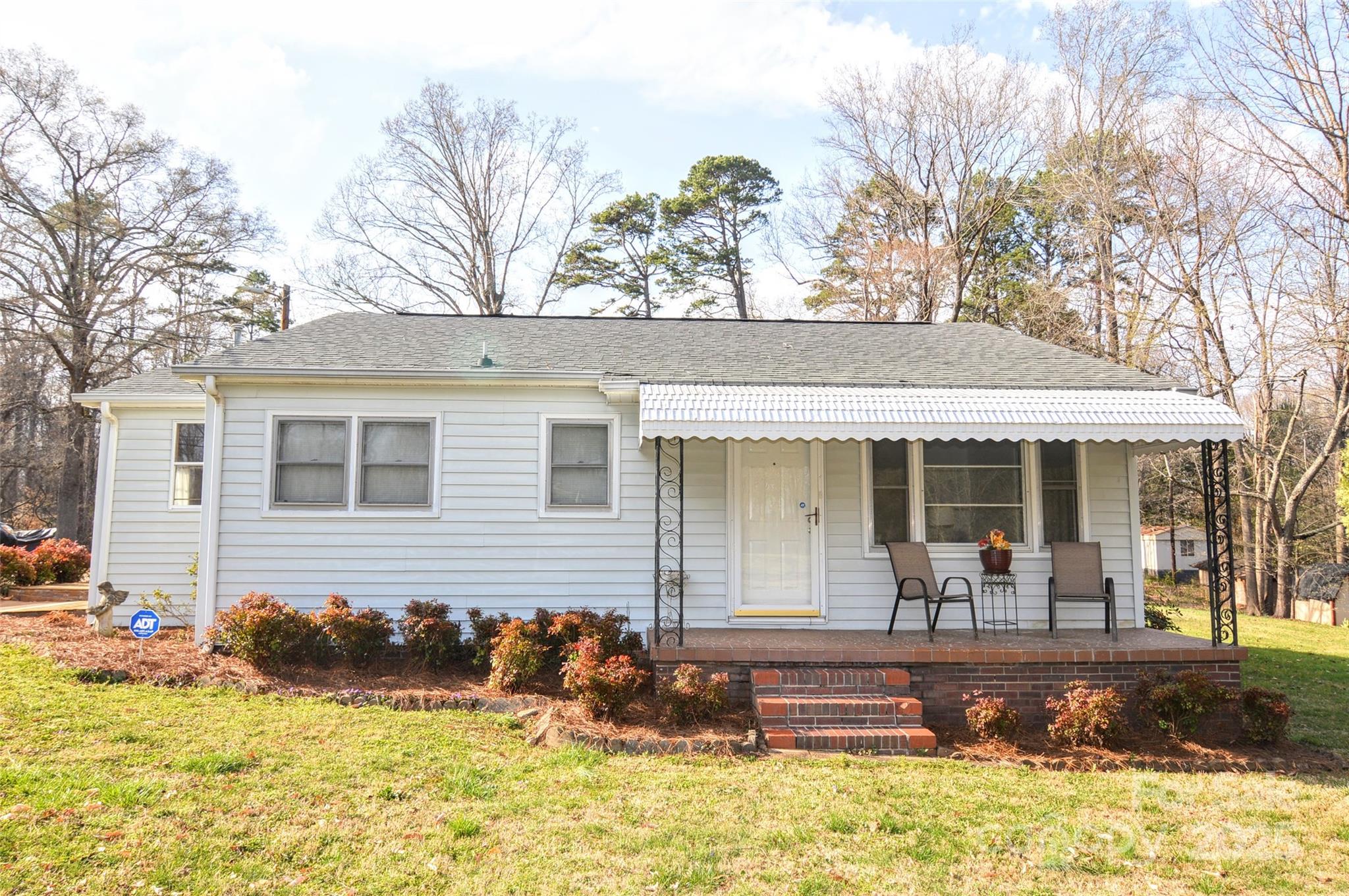 1404 Lane Road Mount Holly, NC 28120 - Photo 1 of 45 Gallery Image 1