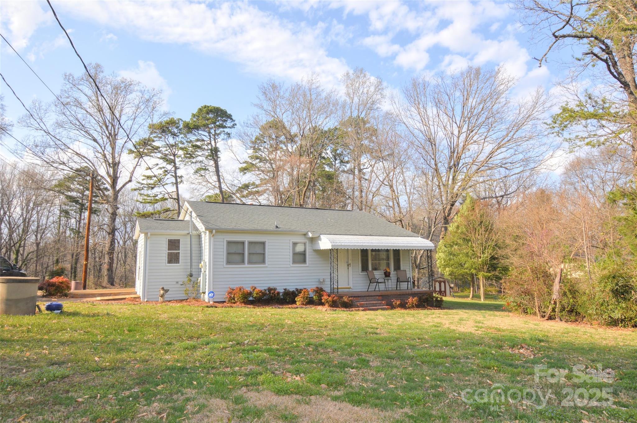 1404 Lane Road Mount Holly, NC 28120 - Photo 3 of 45 Gallery Image 3