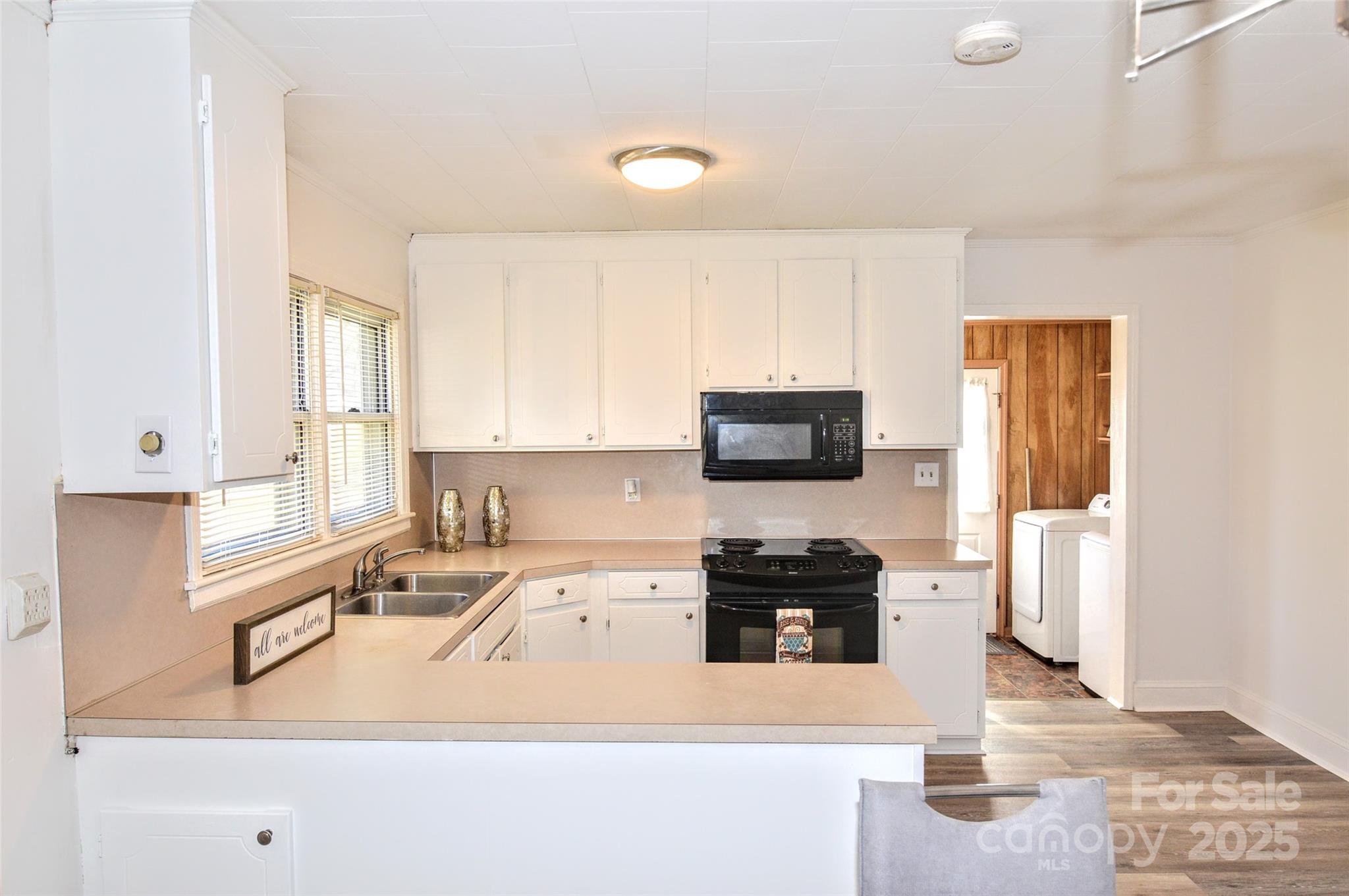 1404 Lane Road Mount Holly, NC 28120 - Photo 10 of 45 Gallery Image 10