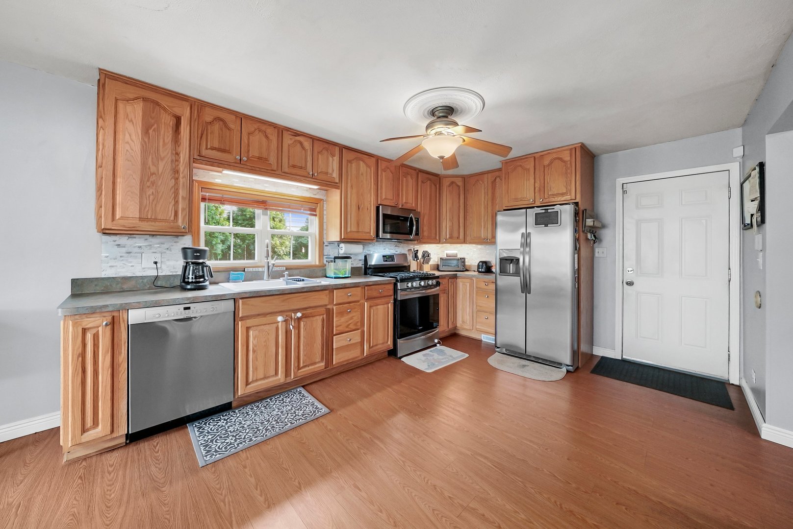 1685 Cumberland Road Aurora, IL 60504 - Photo 7 of 31
