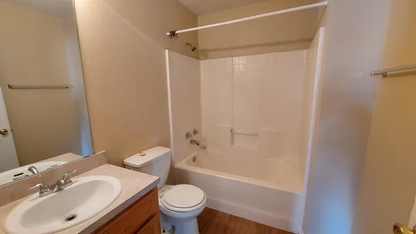 $1,125 | 410 A Avenue South, Marble Falls, TX 78654