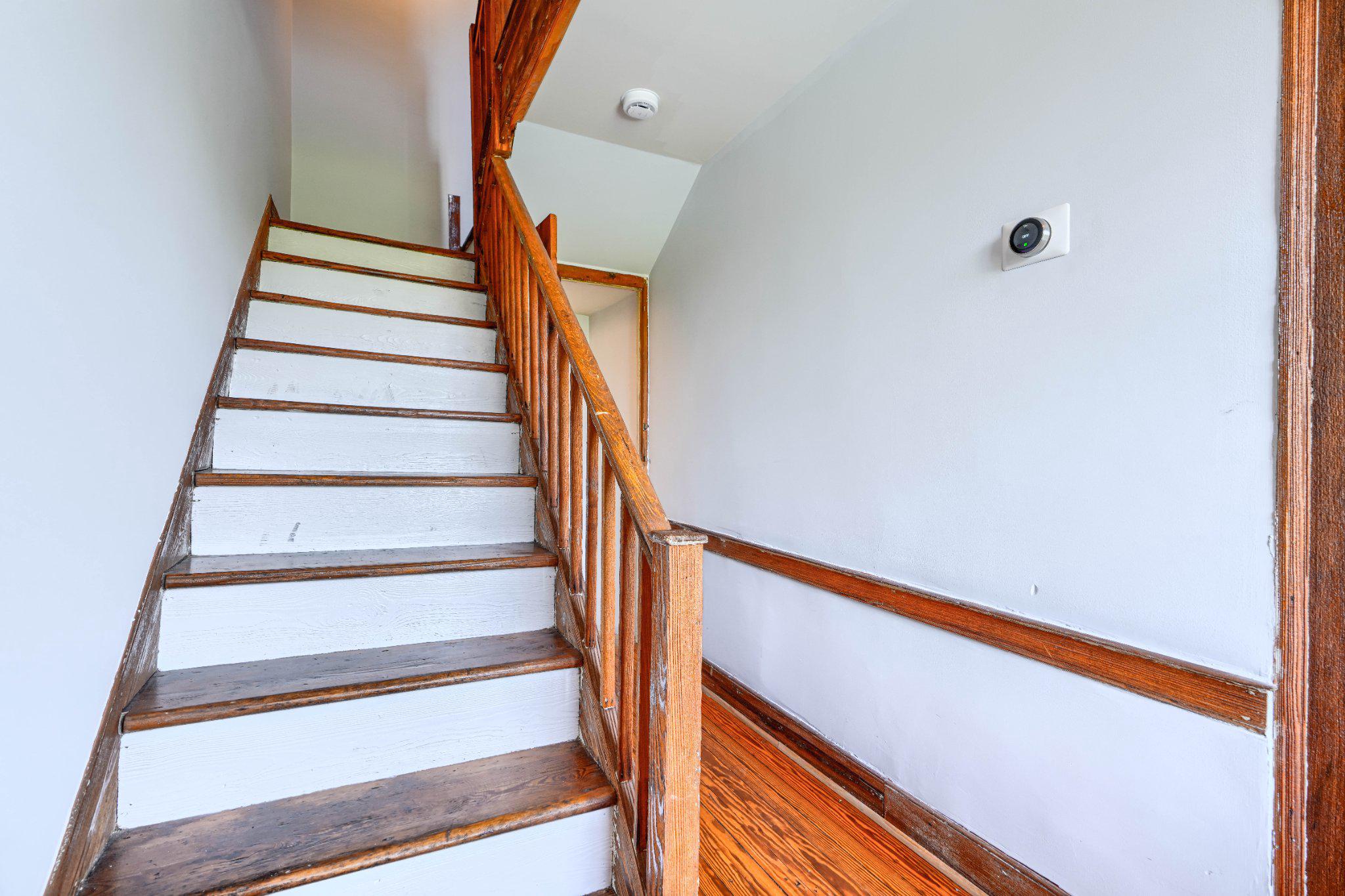 2415 Old Bosley Road Lutherville-Timonium, MD 21093 - Photo 45 of 65 a view of entryway