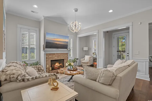 $815,000 | 927 Iris Street, Myrtle Beach, SC 29577