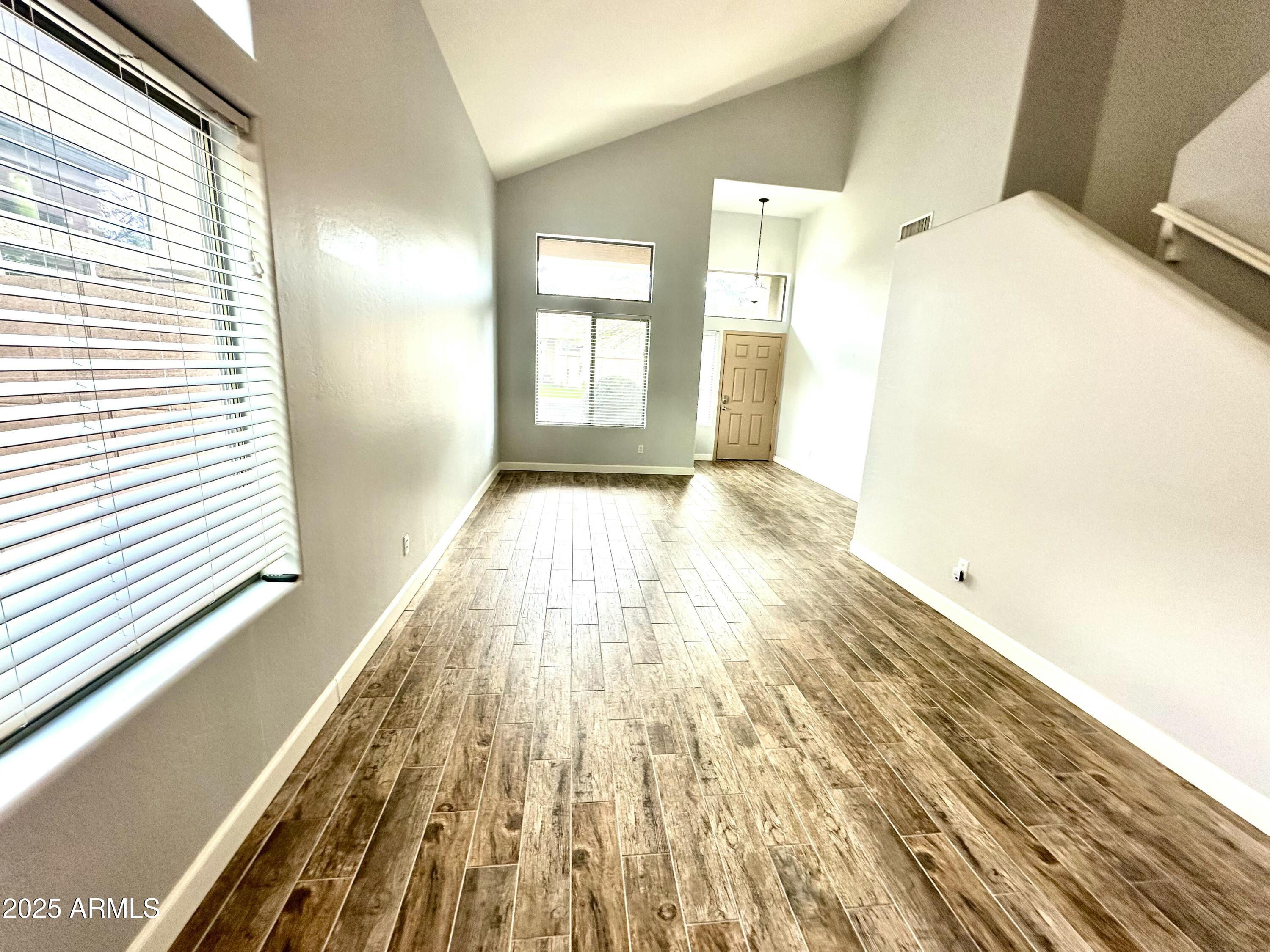 4046 East St John Road Phoenix, AZ 85032 - Photo 3 of 28 MT1
