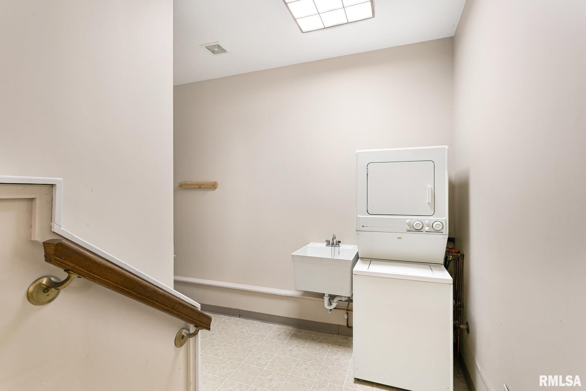 6401 Utica Ridge Road, Unit 3 Davenport, IA 52807 - Photo 18 of 33 Gallery Image 18