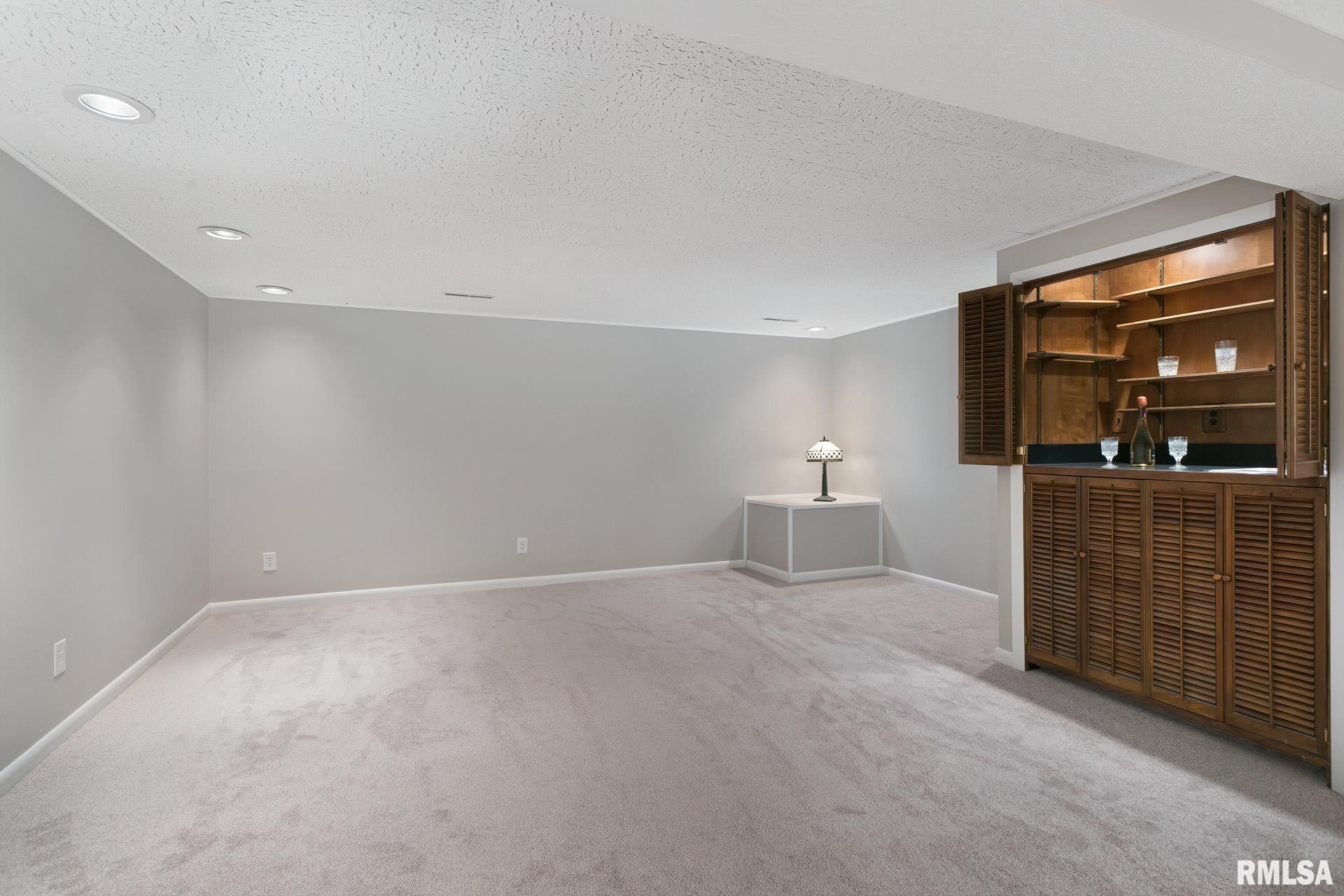 6401 Utica Ridge Road, Unit 3 Davenport, IA 52807 - Photo 24 of 33 Gallery Image 24