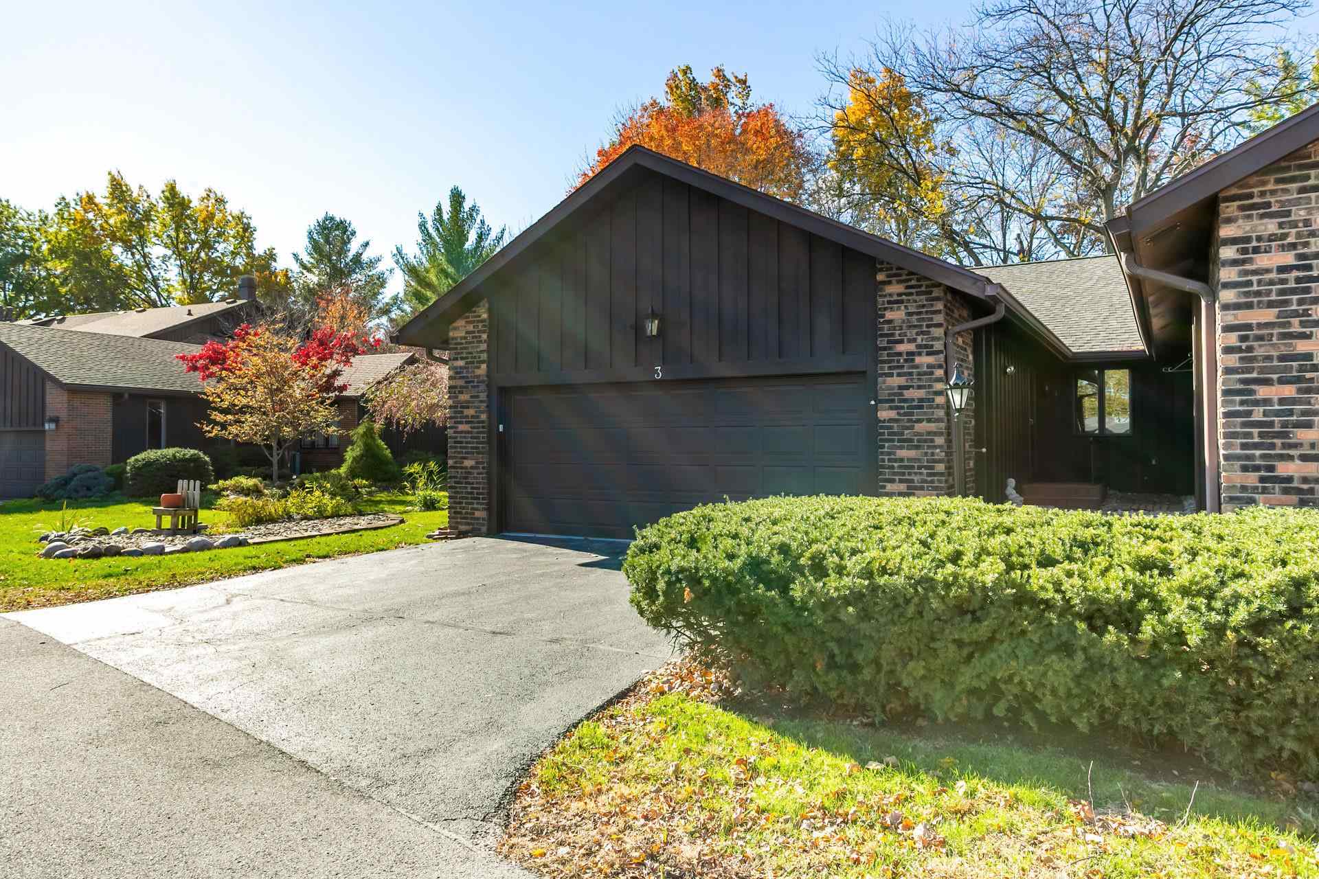 6401 Utica Ridge Road, Unit 3 Davenport, IA 52807 - Photo 3 of 33 Gallery Image 3