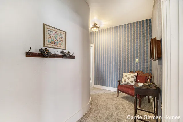 $499,900 | 201 South 5th Street, Grand Haven, MI 49417