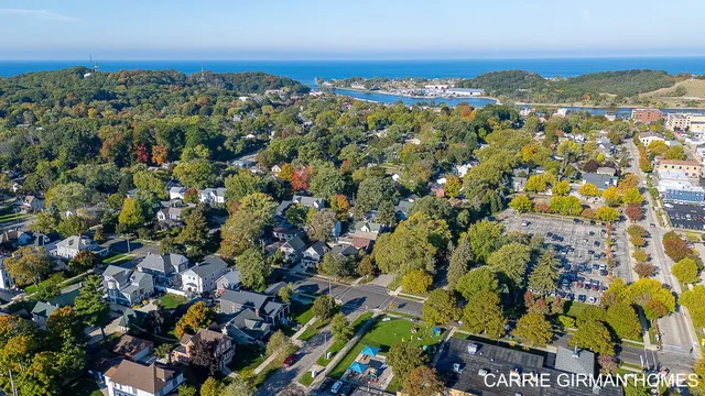 $499,900 | 201 South 5th Street, Grand Haven, MI 49417