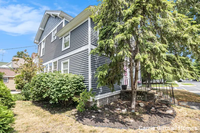 $499,900 | 201 South 5th Street, Grand Haven, MI 49417