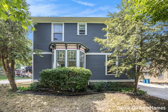 $499,900 | 201 South 5th Street, Grand Haven, MI 49417