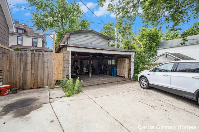 $499,900 | 201 South 5th Street, Grand Haven, MI 49417