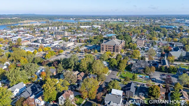 $499,900 | 201 South 5th Street, Grand Haven, MI 49417