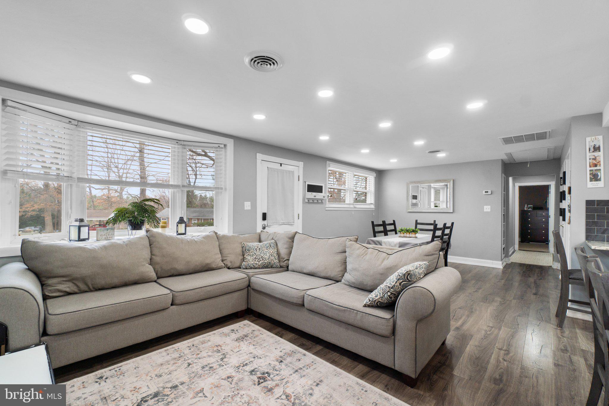 7733 Carter Road Sykesville, MD 21784 - Photo 4 of 9 Gallery Image 4