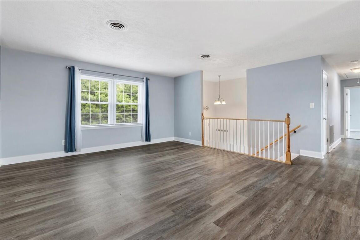 5423 Ridgeview Way Dublin, VA 24084 - Photo 7 of 91 7