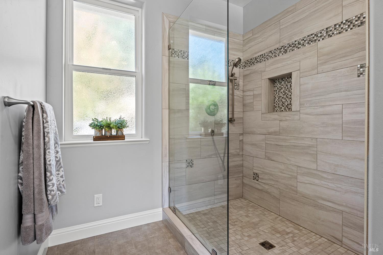 4561 Lake Ridge Road Ukiah, CA 95482 - Photo 21 of 52 a bathroom with a shower
