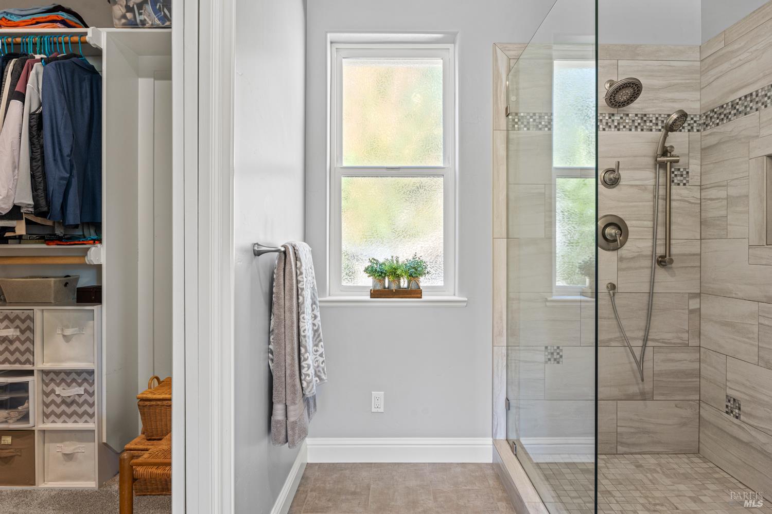 4561 Lake Ridge Road Ukiah, CA 95482 - Photo 22 of 52 a bathroom with a shower