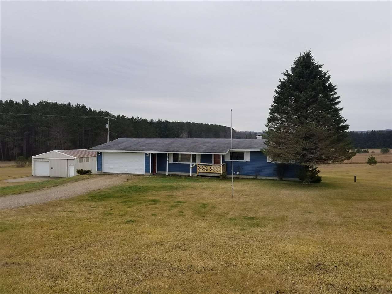 2210 East 24 Road Cadillac, MI 49601 - Photo 3 of 24 1841089-2.JPG
