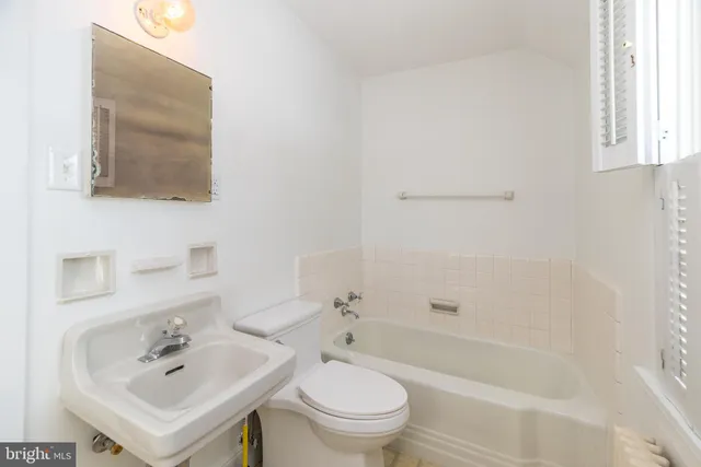 $5,500 | 481 West Skippack Pike, Blue Bell, PA 19422