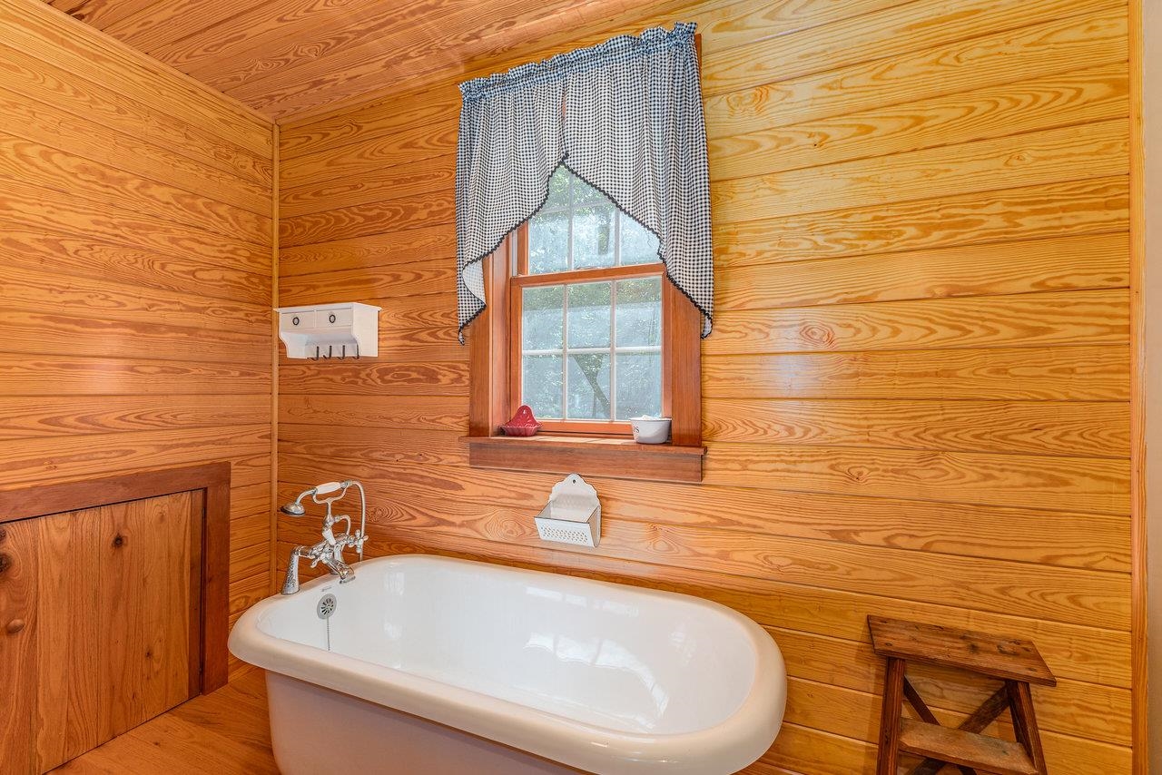 539 Watertower Road Penn Laird, VA 22846 - Photo 31 of 53 Gallery Image 31
