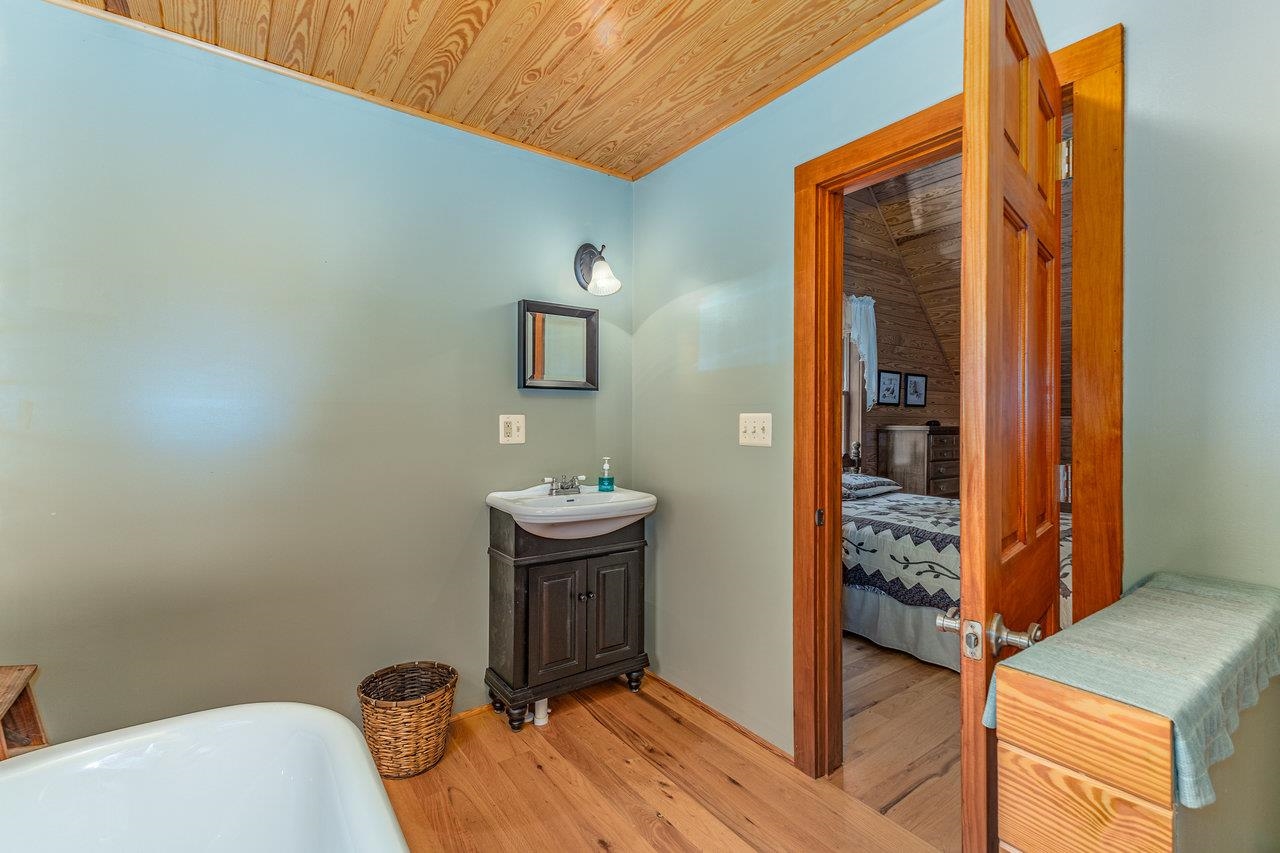 539 Watertower Road Penn Laird, VA 22846 - Photo 32 of 53 Gallery Image 32