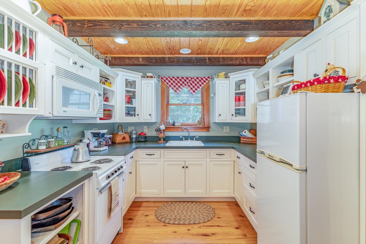539 Watertower Road Penn Laird, VA 22846 - Photo 6 of 53 Gallery Image 6
