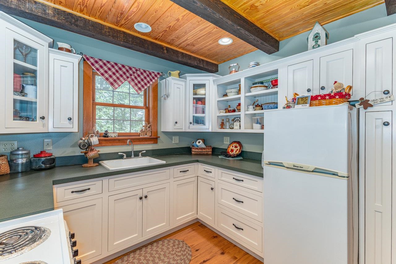 539 Watertower Road Penn Laird, VA 22846 - Photo 7 of 53 Gallery Image 7