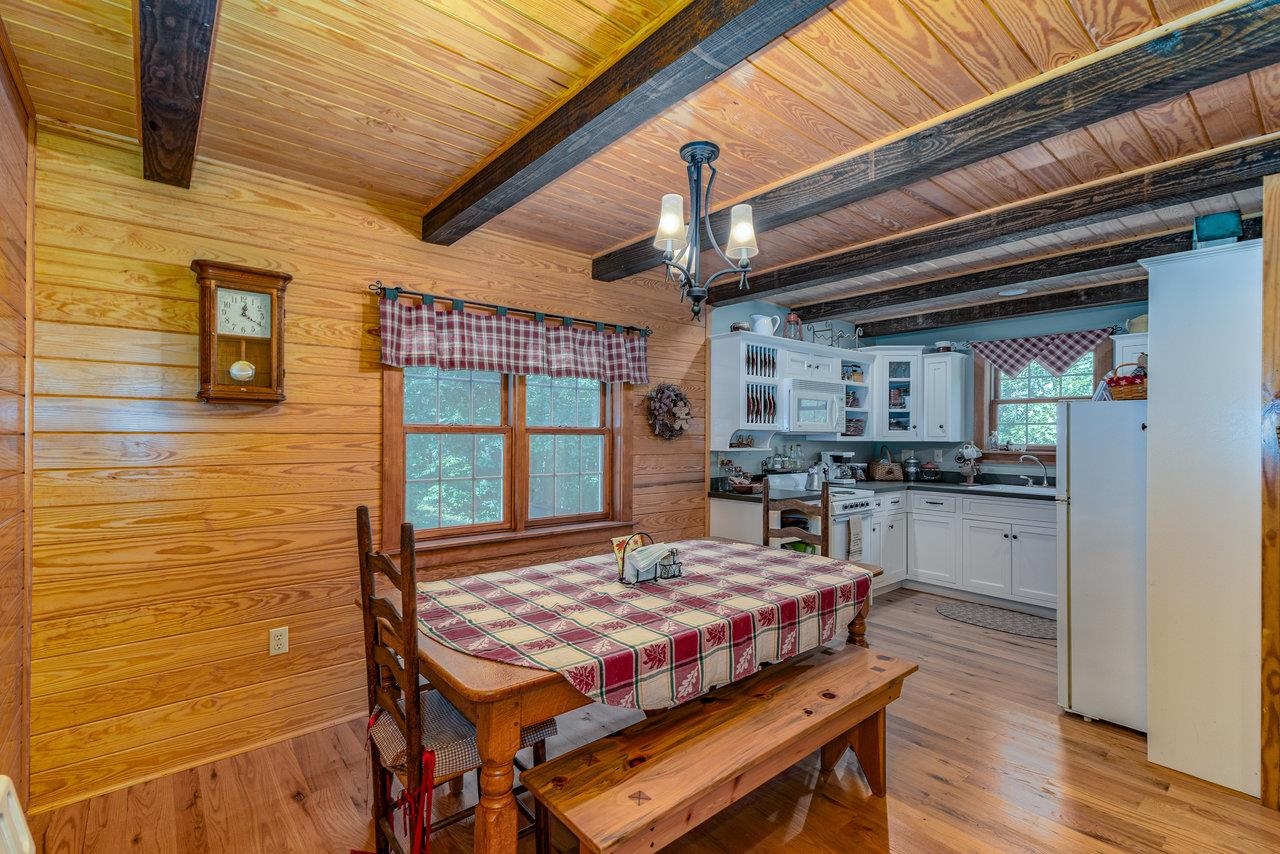 539 Watertower Road Penn Laird, VA 22846 - Photo 8 of 53 Gallery Image 8