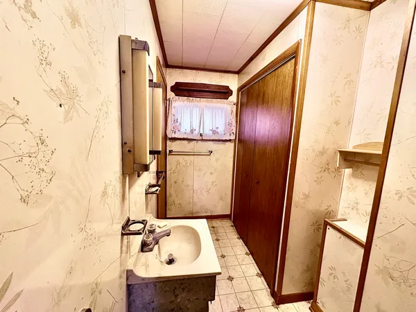 $159,000 | 1022 1st Avenue, Rochelle, IL 61068