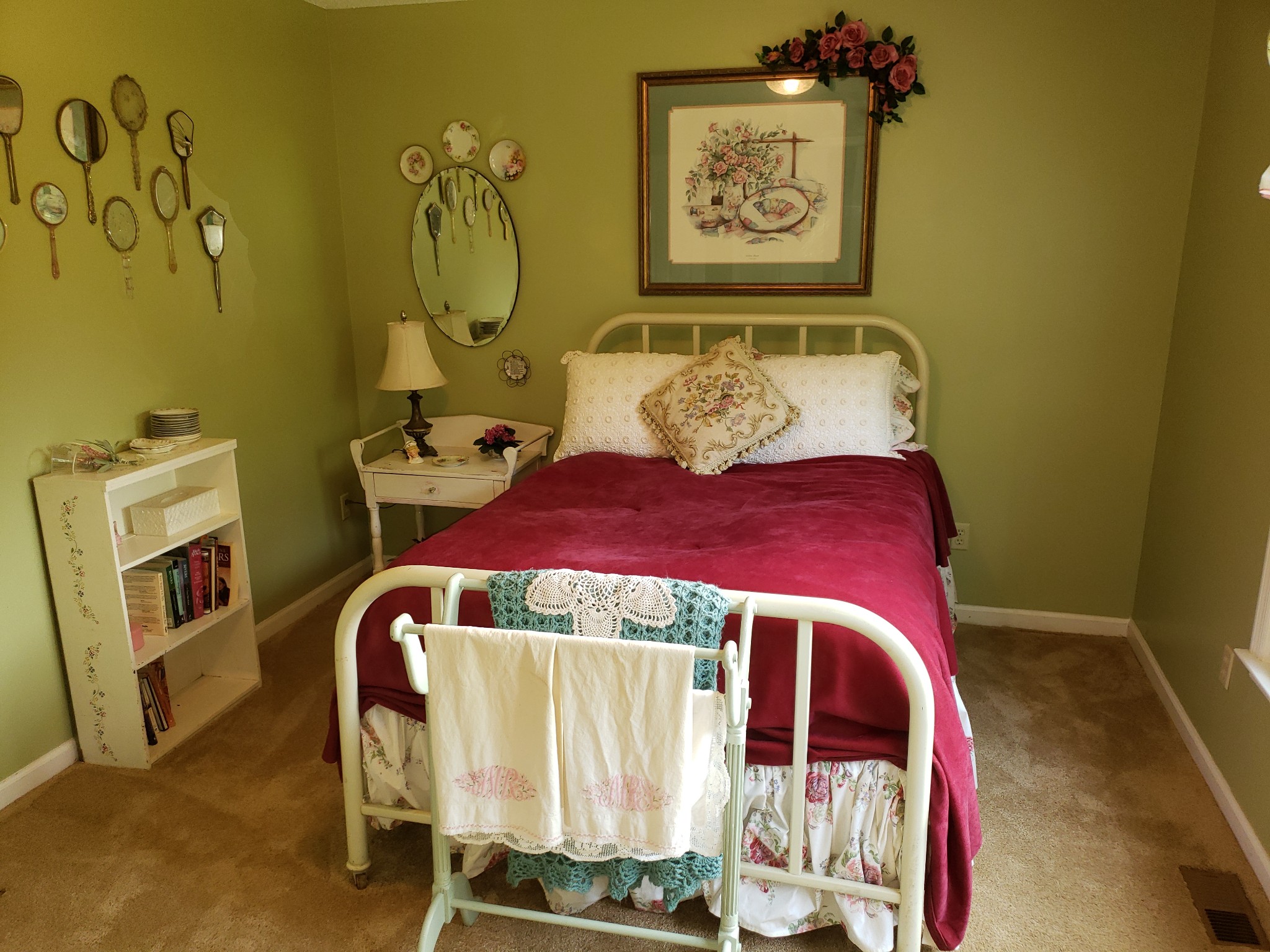 55 Short Creek Road Dellrose, TN 38453 - Photo 13 of 34 a bedroom with a bed and a painting on the wall