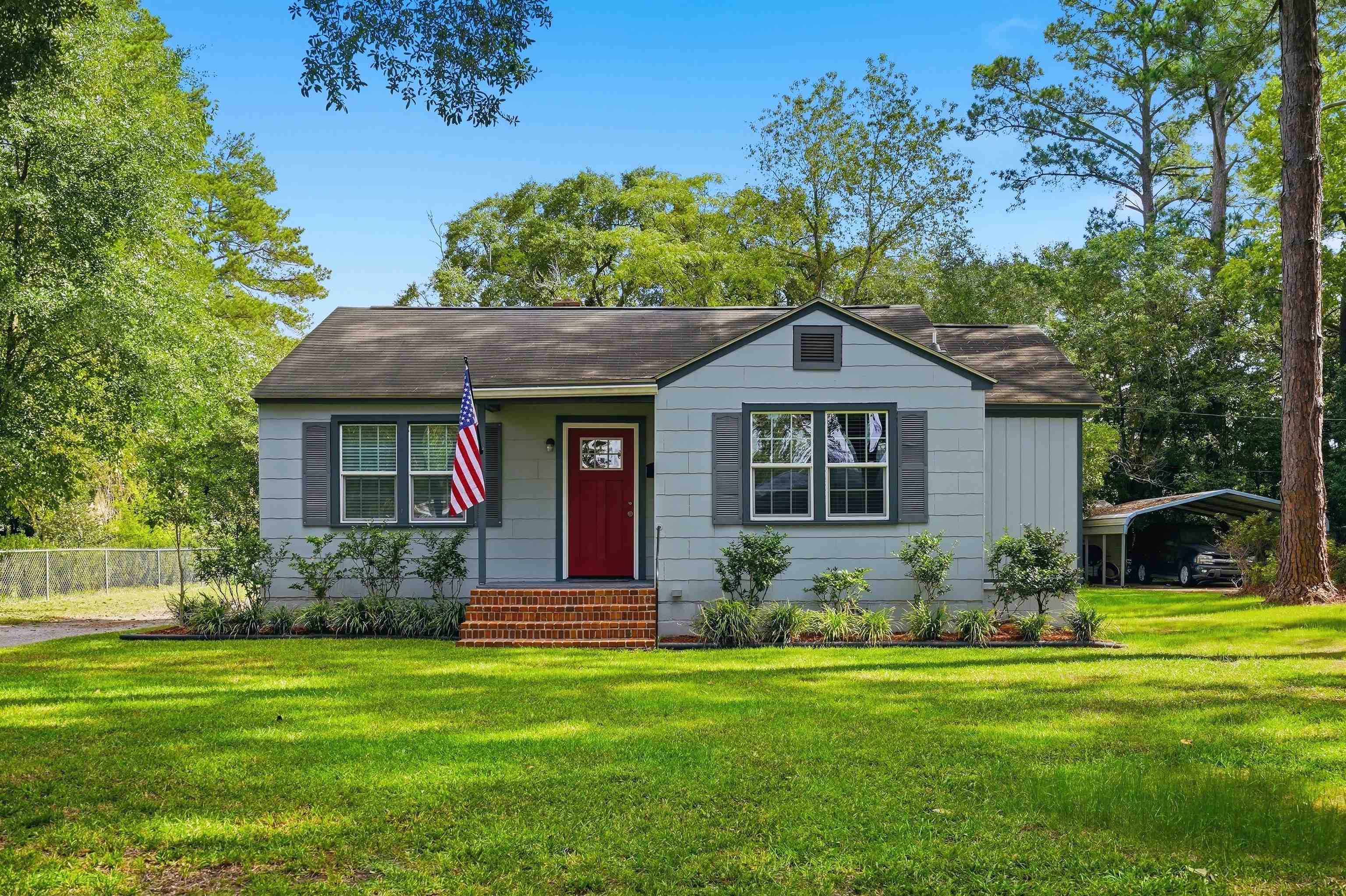 512 Nowell Street Georgetown, SC 29440 - Photo 1 of 15 Gallery Image 1