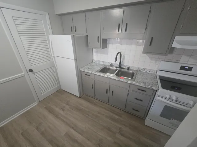 $875 | 2633 Westover Avenue Southwest, Unit 8, Roanoke, VA 24015