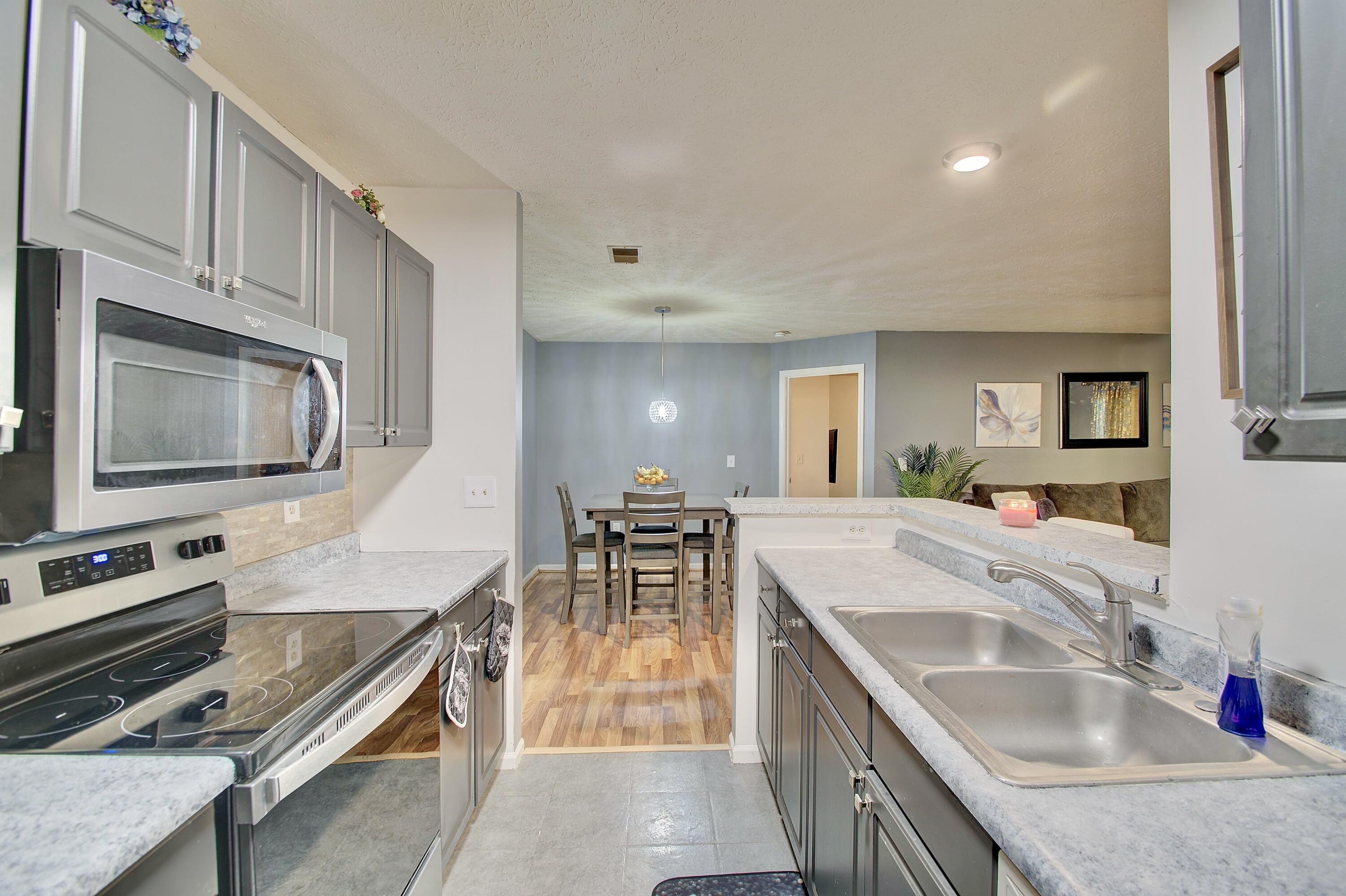 370 Timber Ridge Drive, Unit 3 Newport, KY 41071 - Photo 9 of 21 Gallery Image 9