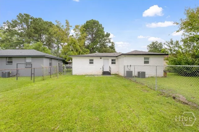 $1,380 | 2120 Krenson Street, Unit B, Savannah, GA 31415