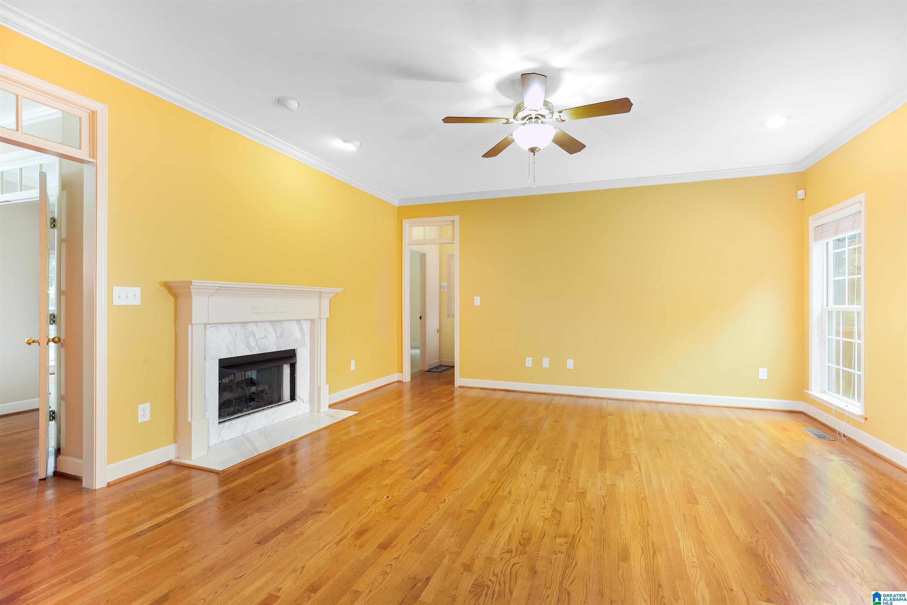 136 Windsor Lane Pelham, AL 35124 - Photo 2 of 59