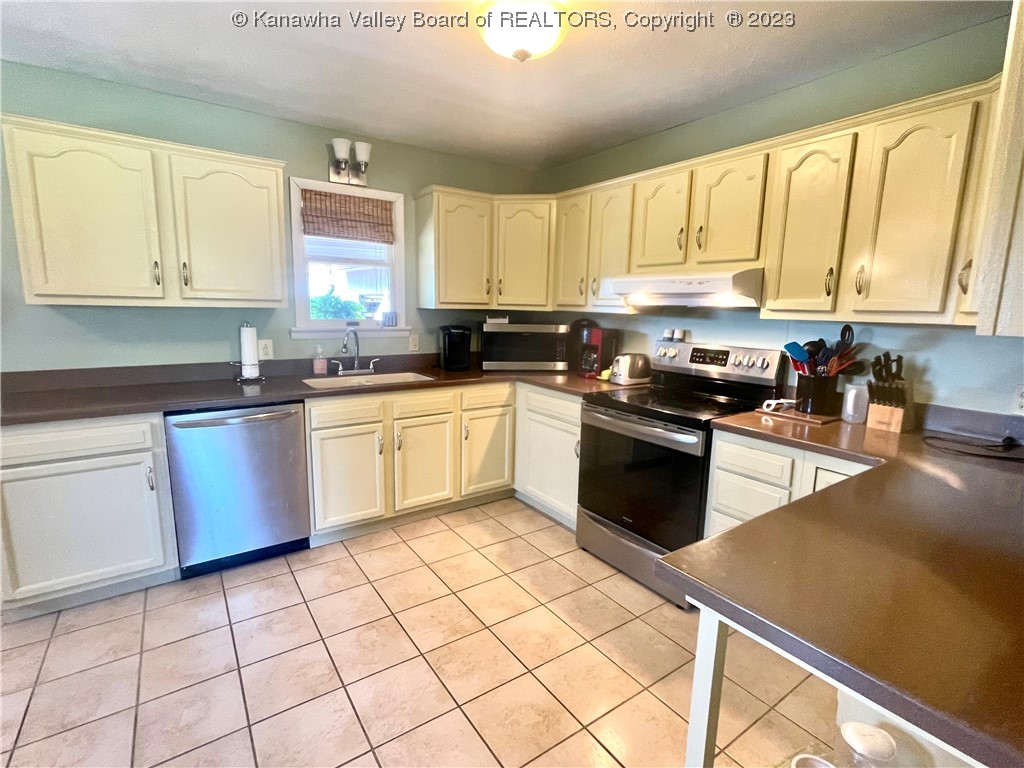94 Dasher Lane Ripley, WV 25271 - Photo 3 of 46 Gallery Image 3
