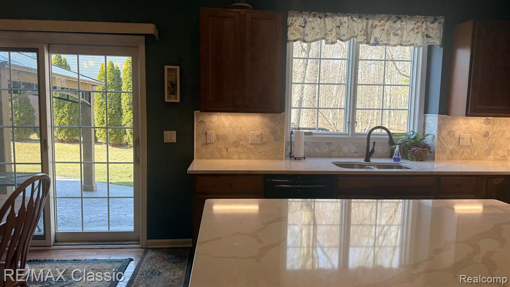 1380 Trinity Road Canton, MI 48187 - Photo 13 of 72